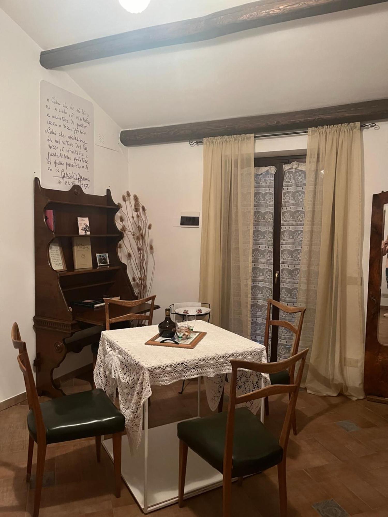 Sinilu B&B Silvi Paese Екстер'єр фото