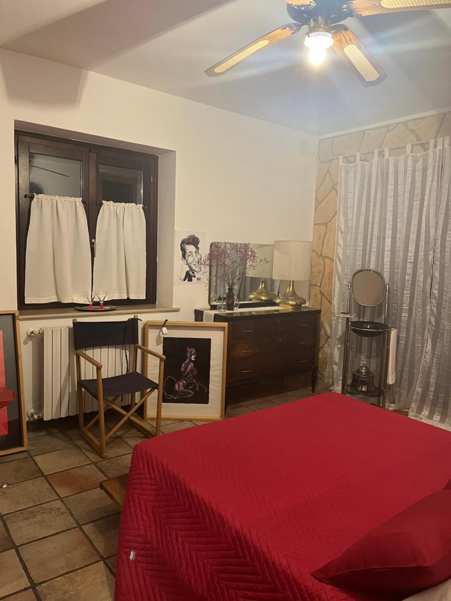 Sinilu B&B Silvi Paese Екстер'єр фото